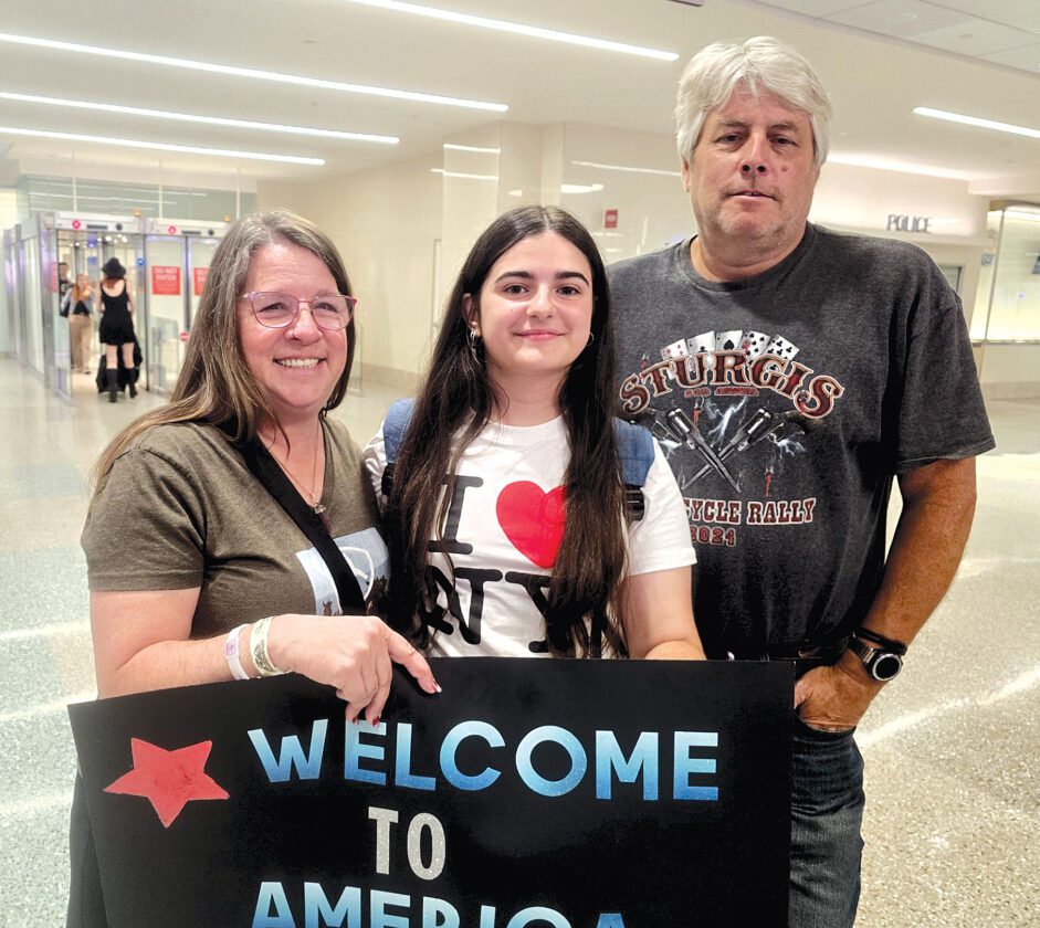 Devin & Dawn Mennen host their first exchange student | News, Sports, Jobs